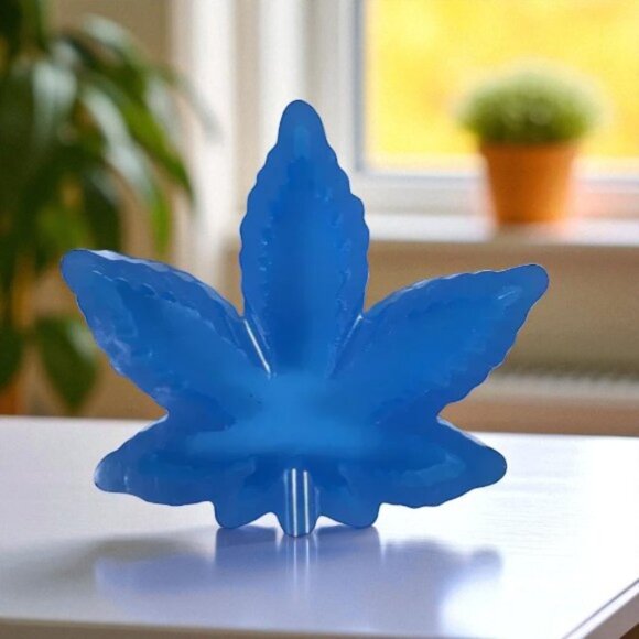 Glow In The Dark Blue Pot Leaf Ashtray Resin - Picture 1 of 9
